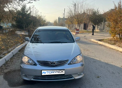 Toyota Camry 2004 года