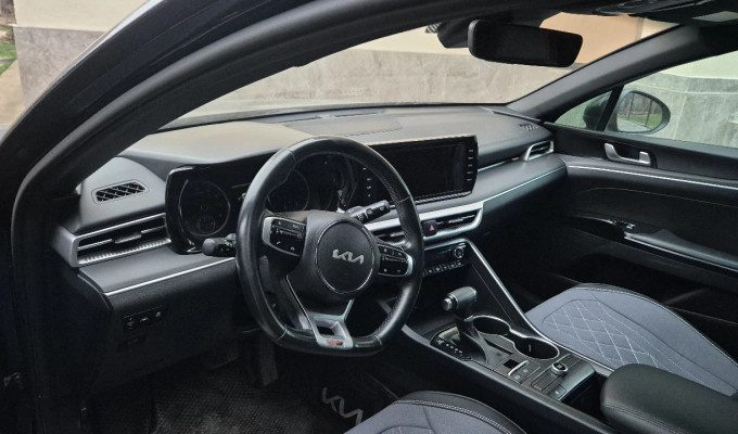 Kia K5 2022 года