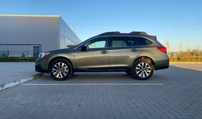 Subaru Outback 2015 года