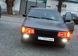 Audi 100 1989 года