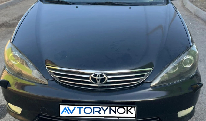 Toyota Camry 2004 года