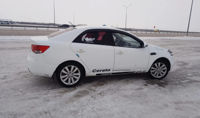 Kia Cerato 2013 года