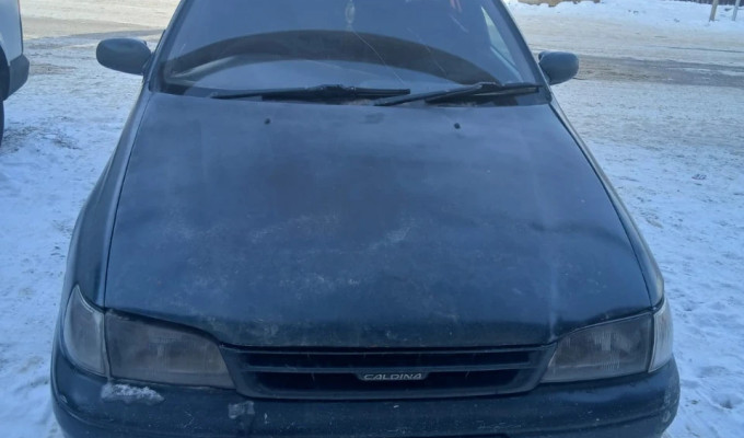 Toyota Caldina 1995 года