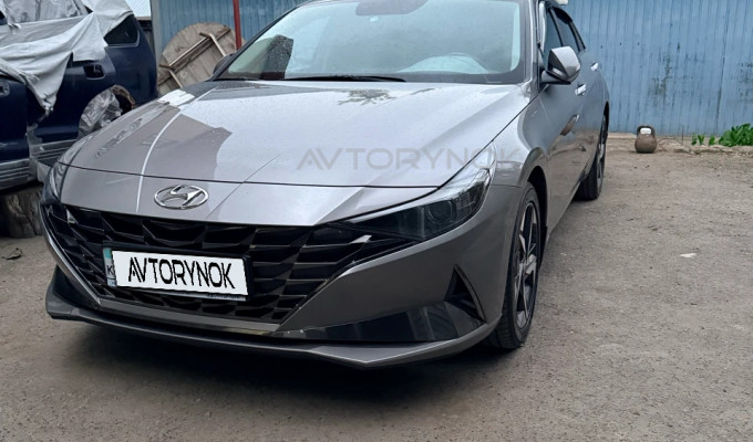 Hyundai Elantra 2022 года