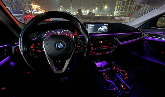 BMW 5 серия 2018 года