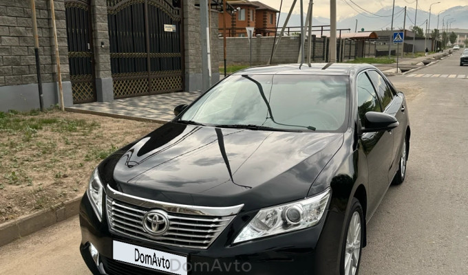 Toyota Camry 2014 года
