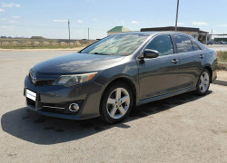 Toyota Camry 2012 года