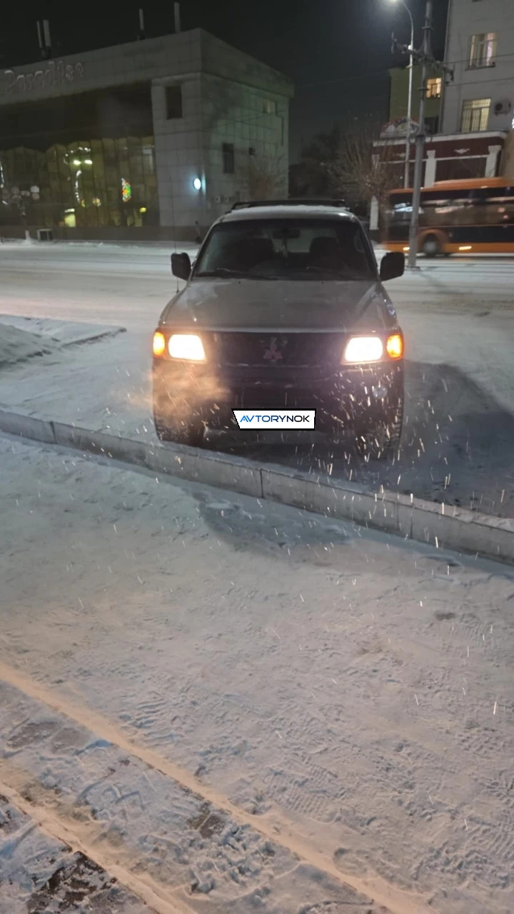 Mitsubishi Montero Sport, 2000
