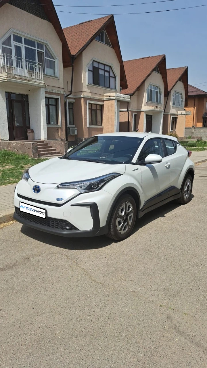 Toyota C-HR, 2021