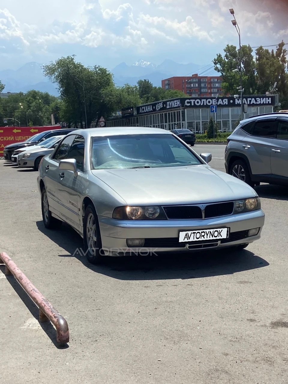 Mitsubishi Diamante, 1998