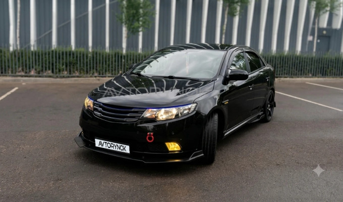 Kia Cerato 2011 года