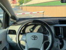 Toyota Sienna 2012 года