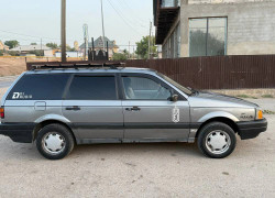Volkswagen Passat 1990 года
