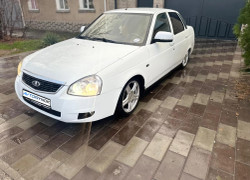 ВАЗ (Lada) Priora 2014 года