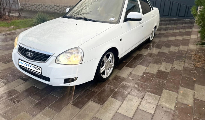 ВАЗ (Lada) Priora 2014 года