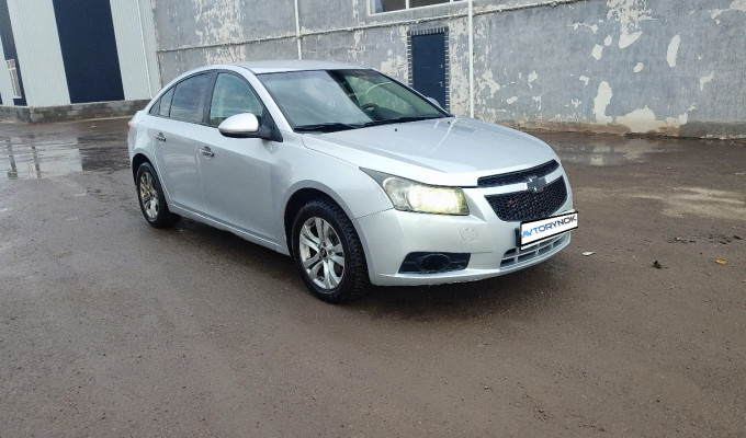 Chevrolet Cruze 2011 года