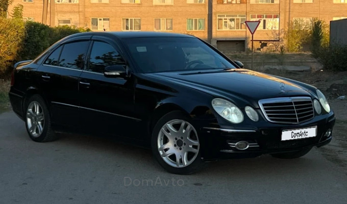 Mercedes-Benz E-Класс 2007 года