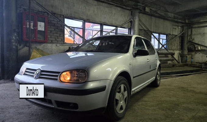 Volkswagen Golf 1998 года