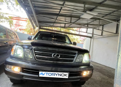 Lexus LX 2005 года