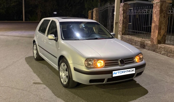 Volkswagen Golf 1999 года