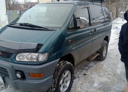 Mitsubishi Delica 1999 года