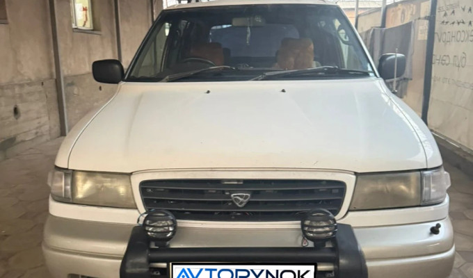 Mazda MPV 1996 года
