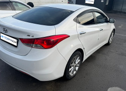 Hyundai Elantra 2011 года