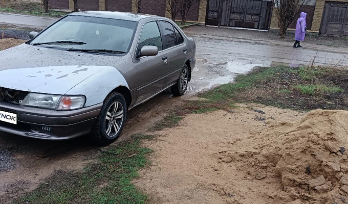 Nissan Sunny 1998 года