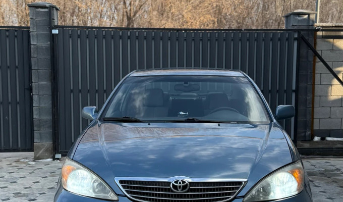 Toyota Camry 2002 года