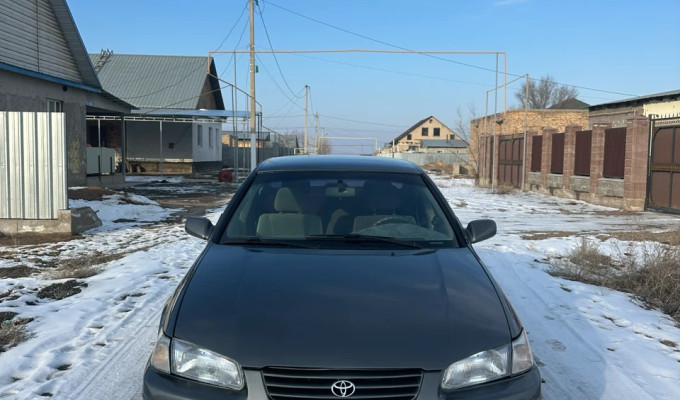 Toyota Camry 1999 года