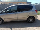 Toyota Corolla Verso 2002 года