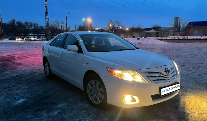 Toyota Camry 2009 года