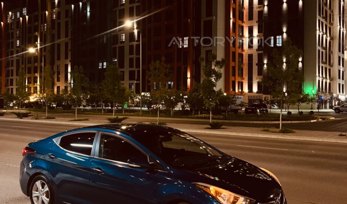 Hyundai Elantra 2015 года