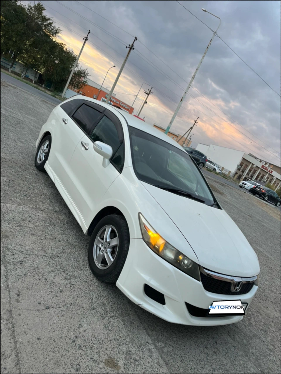Honda Stream, 2010