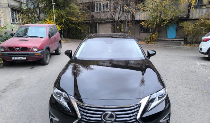 Lexus ES 2018 года