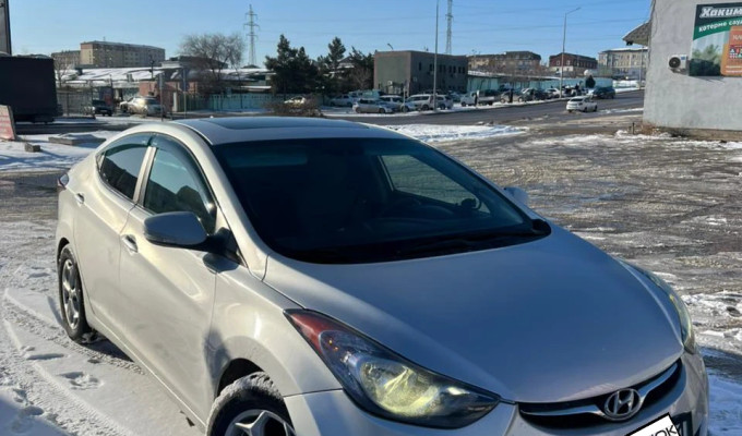 Hyundai Elantra 2011 года