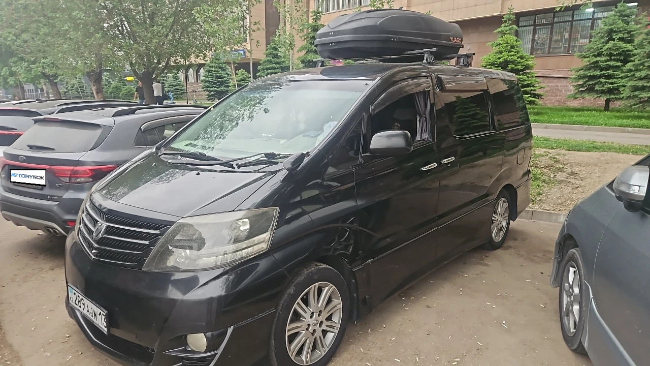 Toyota Alphard, 2006