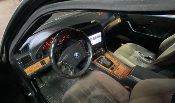 BMW 7 серия 1998 года