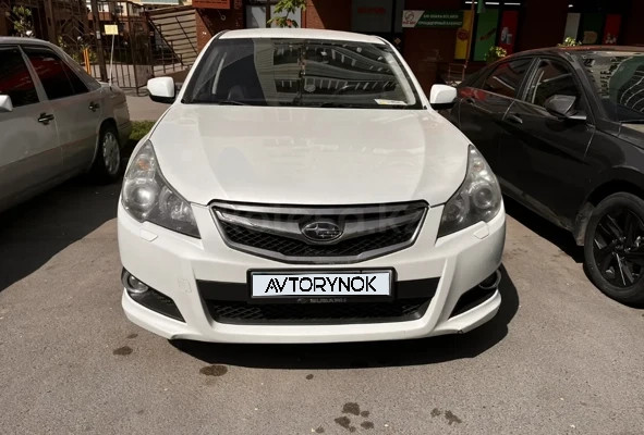 Subaru Legacy 2012 года