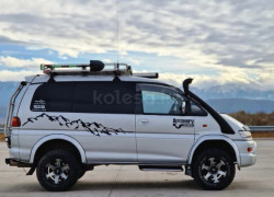 Mitsubishi Delica 2003 года