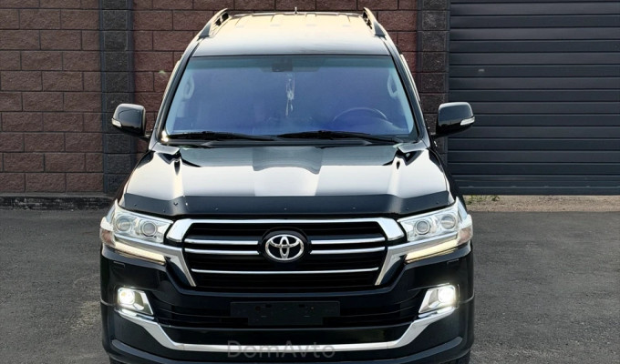 Toyota Land Cruiser 2016 года