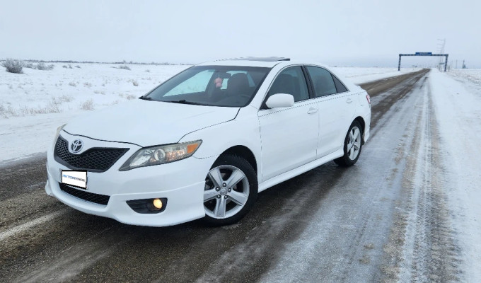 Toyota Camry 2011 года