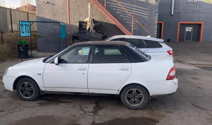 ВАЗ (Lada) Priora 2013 года