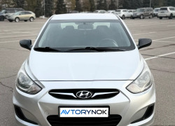 Hyundai Accent 2012 года