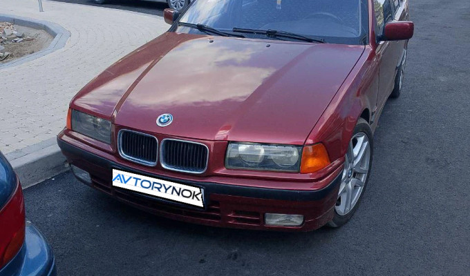 BMW 3 серия 1994 года