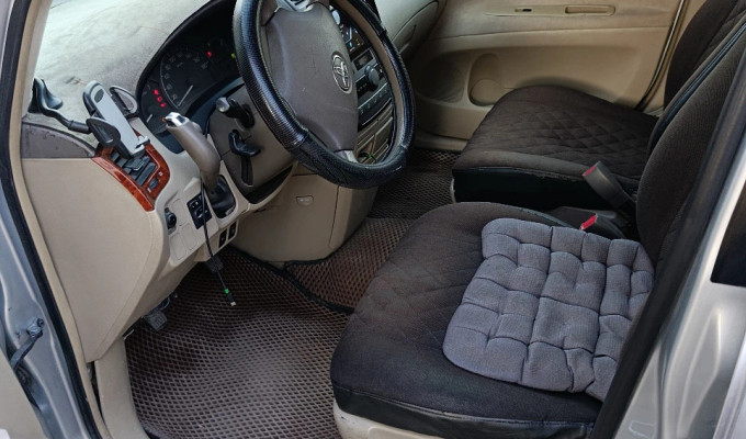 Toyota Ipsum 2008 года