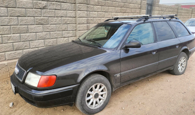 Audi 100 1993 года