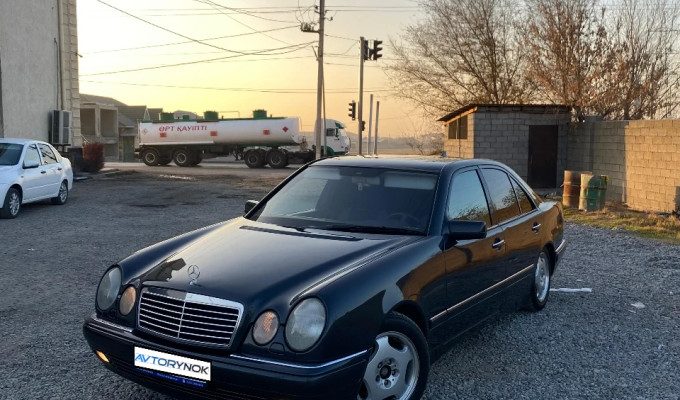Mercedes-Benz E-Класс 1996 года