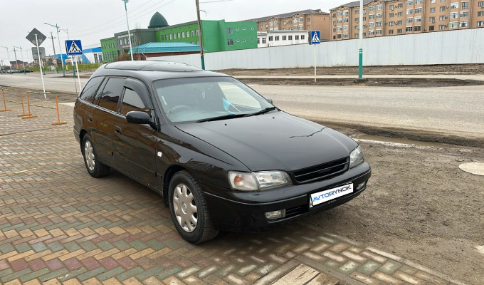 Toyota Caldina 1994 года
