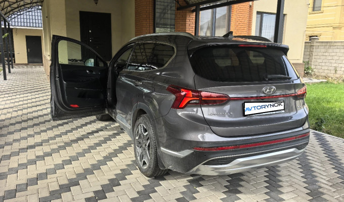 Hyundai Santa Fe 2023 года
